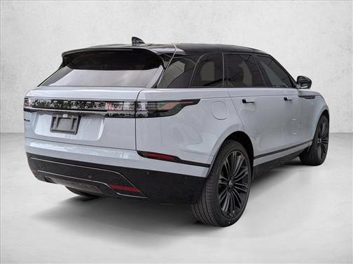 2026 Land Rover Range Rover Velar P250 SE R-Dynamic