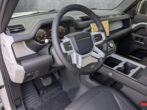 2025 Land Rover Defender 130 P300 S