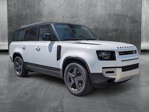 2025 Land Rover Defender 130 P300 S