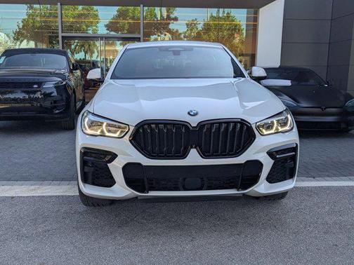 2022 BMW X6 xDrive40i