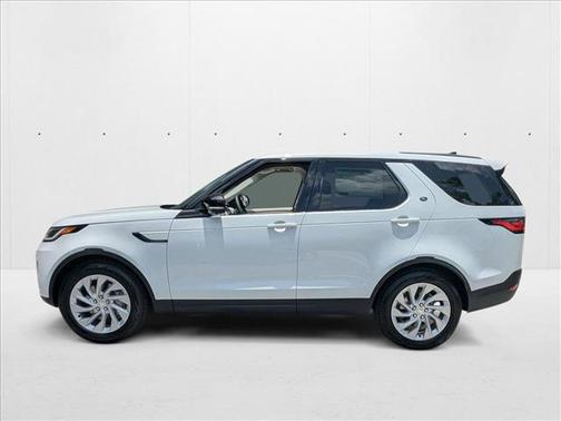 2025 Land Rover Discovery P300 S