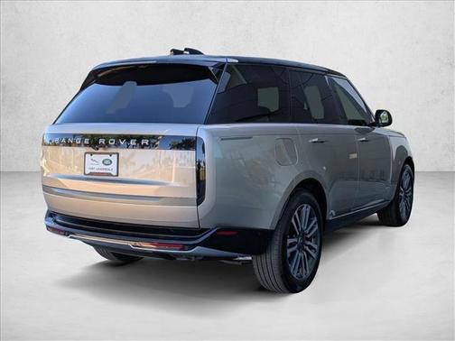 2025 Land Rover Range Rover P530 SE
