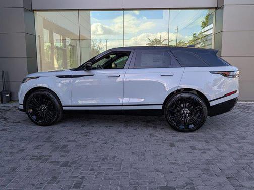 2026 Land Rover Range Rover Velar P250 SE R-Dynamic