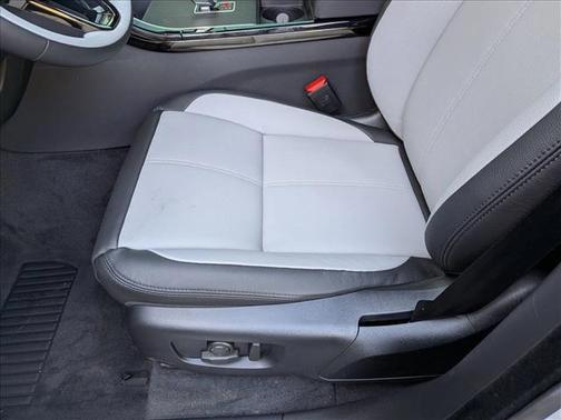 Arroios Grey Metallic 2026 Land Rover Range Rover Velar P250 SE R-Dynamic