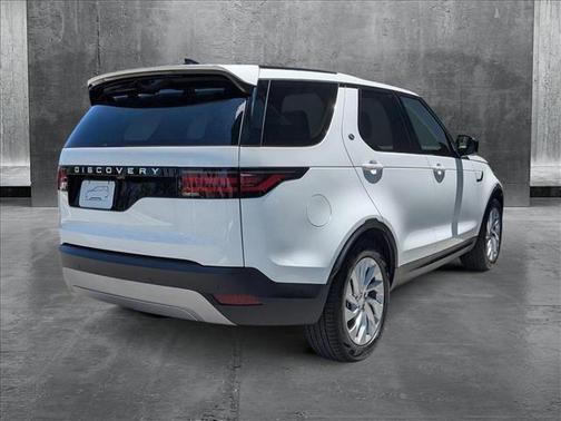 2025 Land Rover Discovery P300 S