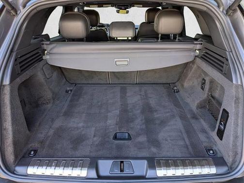 Eiger Grey Metallic 2025 Land Rover Range Rover Sport SE