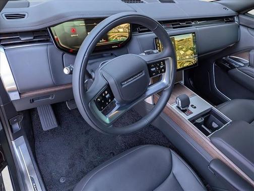 2026 Land Rover Range Rover P400 SE