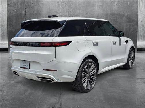 2025 Land Rover Range Rover Sport SE