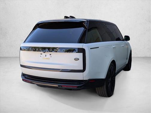 2023 Land Rover Range Rover P530 SE