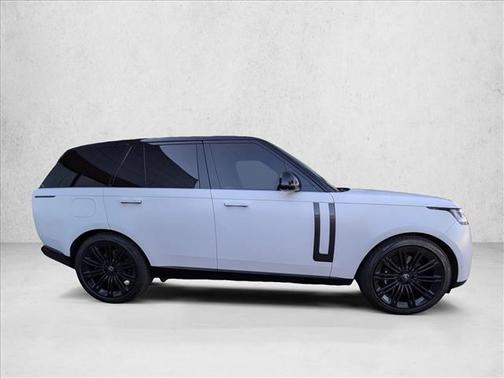 2023 Land Rover Range Rover P530 SE