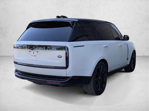 2023 Land Rover Range Rover P530 SE