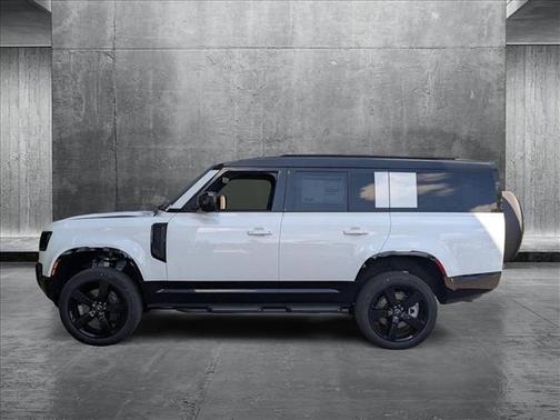 2025 Land Rover Defender 130 P400 X-Dynamic SE