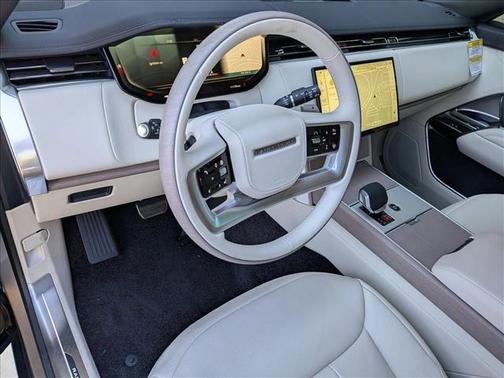 2026 Land Rover Range Rover P400 SE