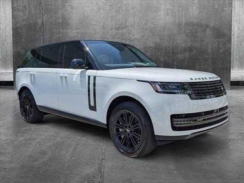 2025 Land Rover Range Rover P530 SE 7 Seat