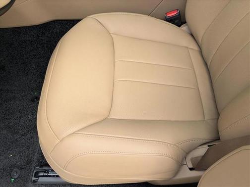 2025 Land Rover Range Rover P530 SE 7 Seat