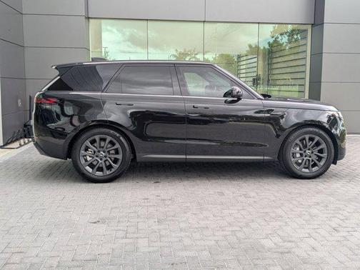 2025 Land Rover Range Rover Sport P360 S