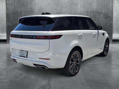2025 Land Rover Range Rover Sport SE