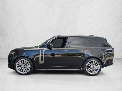 2025 Land Rover Range Rover P530 SE