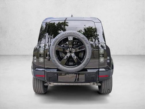 2026 Land Rover Defender P300 S