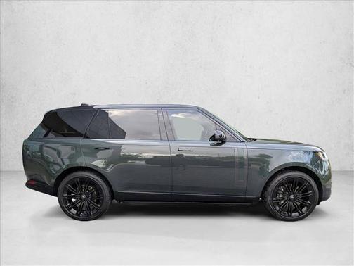 Belgravia Green Metallic 2024 Land Rover Range Rover P400 SE