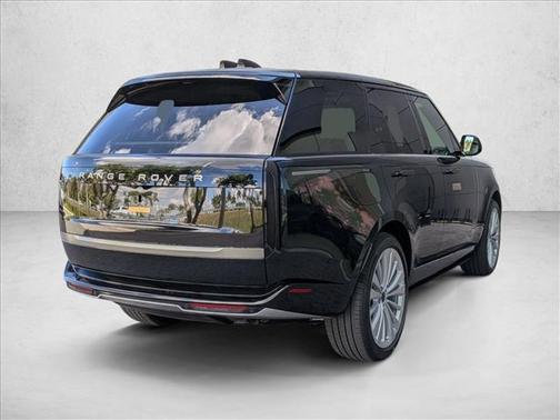 2026 Land Rover Range Rover P530 SE