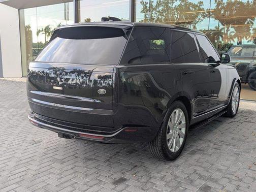 2023 Land Rover Range Rover P400 SE
