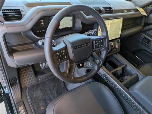 2026 Land Rover Defender P635 OCTA Black