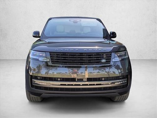 2025 Land Rover Range Rover P530 SE