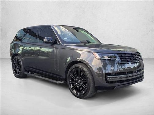 2025 Land Rover Range Rover P530 SE