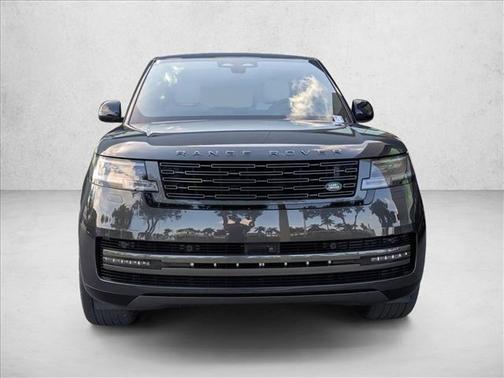 2025 Land Rover Range Rover P530 SE