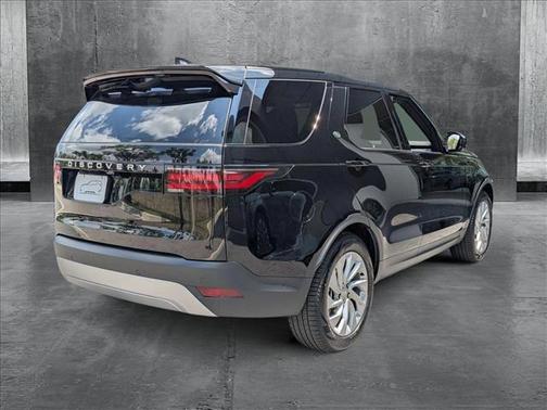 2025 Land Rover Discovery P300 S
