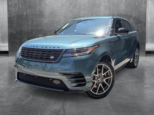 2026 Land Rover Range Rover Velar P250 SE R-Dynamic