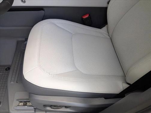 2026 Land Rover Defender P400 X