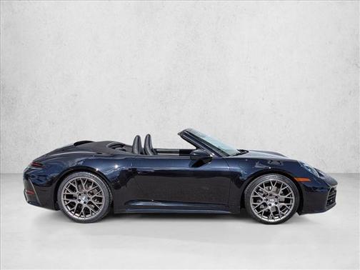 2025 Porsche 911 Carrera