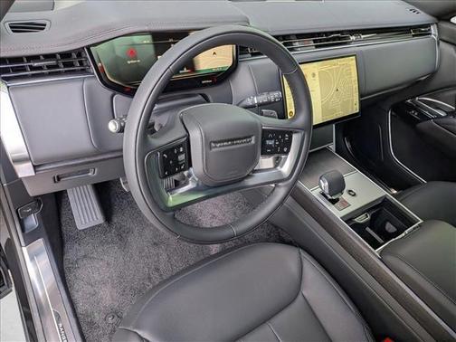Santorini Black Metallic 2026 Land Rover Range Rover P400 SE 7 Seat