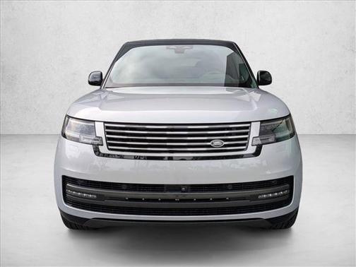Hakuba Silver Metallic 2025 Land Rover Range Rover P530 SE