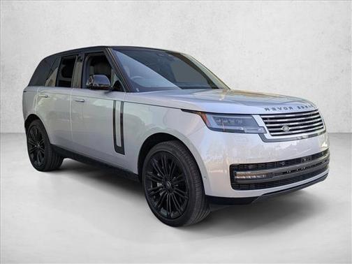 Hakuba Silver Metallic 2025 Land Rover Range Rover P530 SE