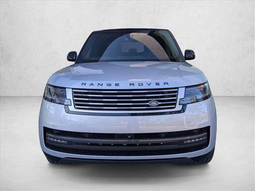 Hakuba Silver Metallic 2025 Land Rover Range Rover P530 SE
