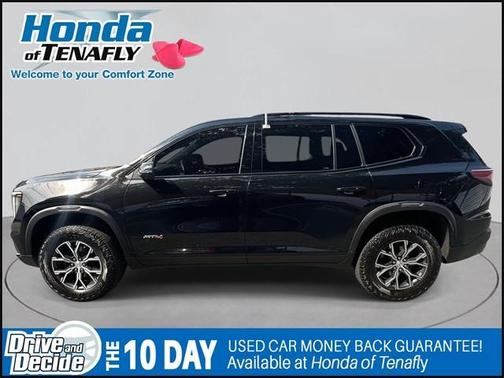 2024 GMC Acadia AT4