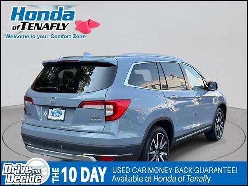 2022 Honda Pilot Touring 7-Passenger