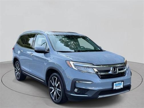 2022 Honda Pilot Touring 7-Passenger