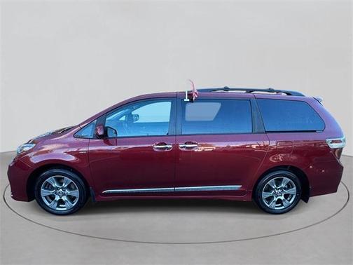 2019 Toyota Sienna SE Premium