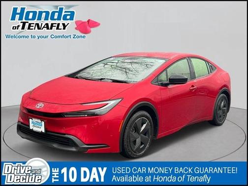 2023 Toyota Prius LE