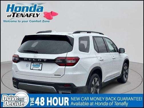 Platinum White Pearl 2026 Honda Pilot Touring