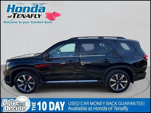Black 2023 Honda Pilot Elite