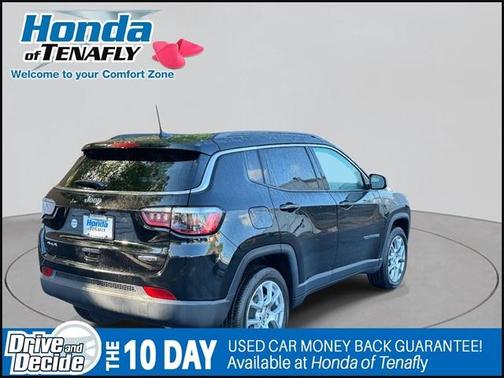 2022 Jeep Compass Latitude Lux