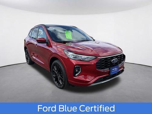 Rapid Red Metallic Tinted Clearcoat 2023 Ford Escape ST-Line Elite