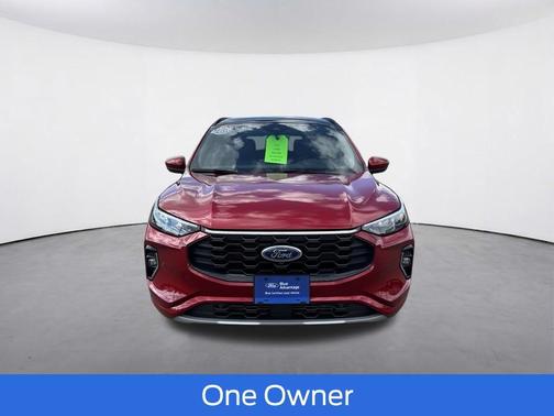 Rapid Red Metallic Tinted Clearcoat 2023 Ford Escape ST-Line Elite