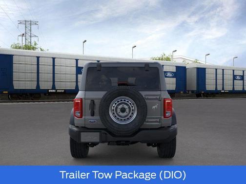 Carbonized Gray Metallic 2025 Ford Bronco Base