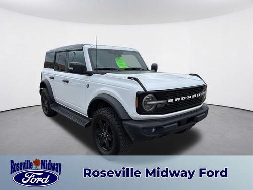 Oxford White 2025 Ford Bronco Outer Banks